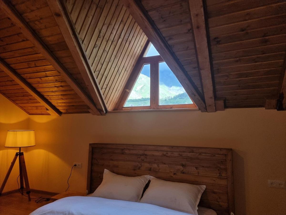 Graf Kazbegi Hotel Eksteriør billede