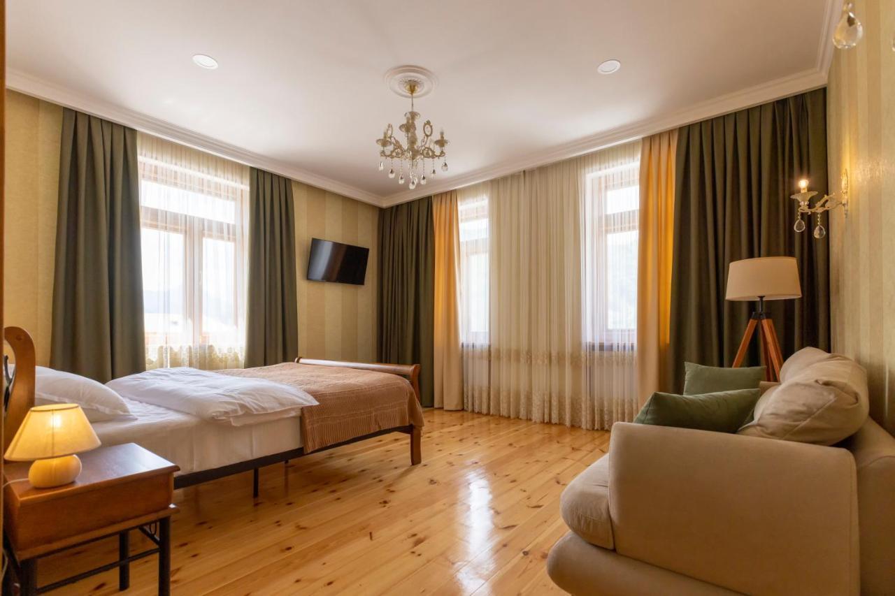 Graf Kazbegi Hotel Eksteriør billede