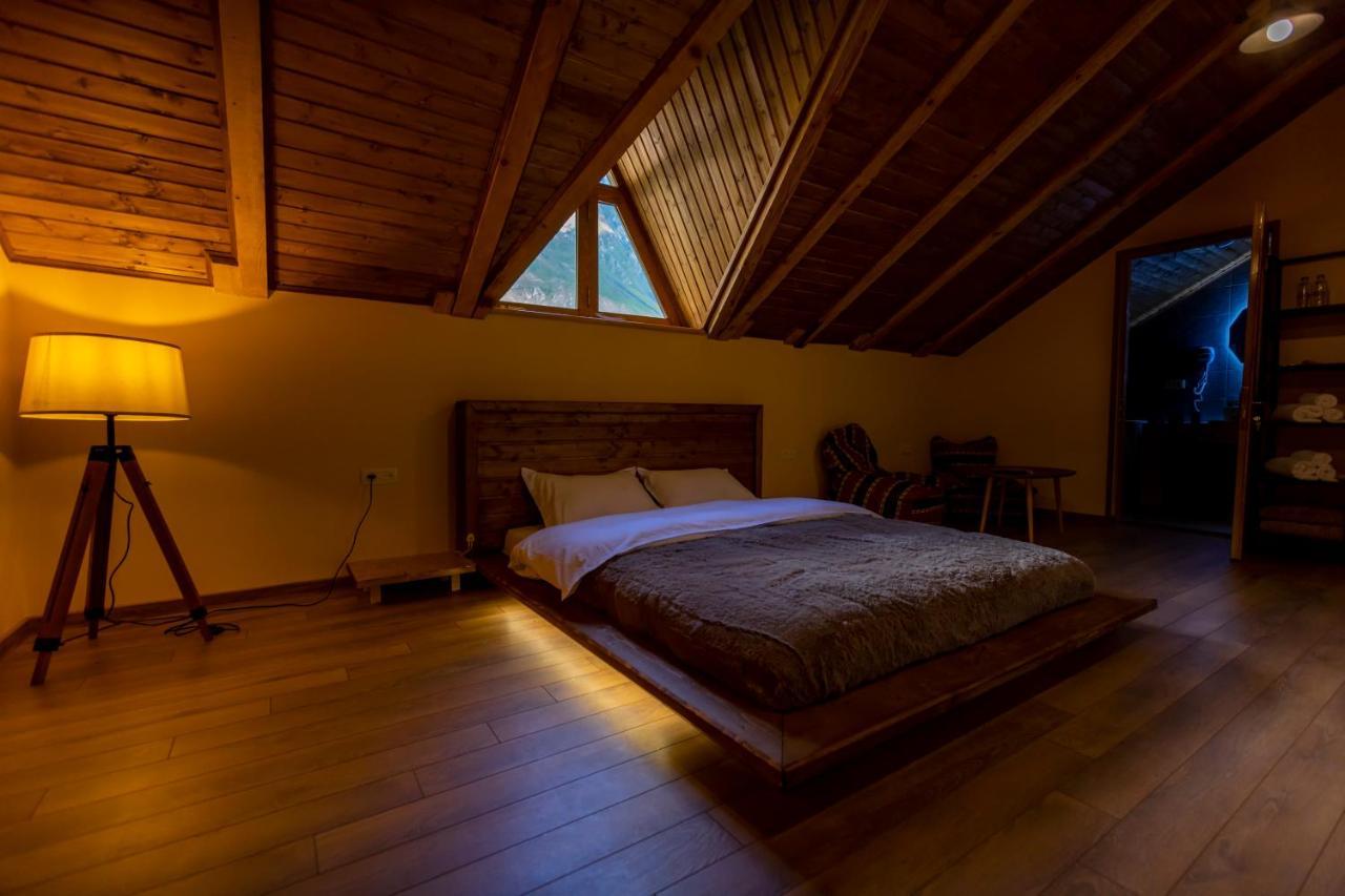 Graf Kazbegi Hotel Eksteriør billede