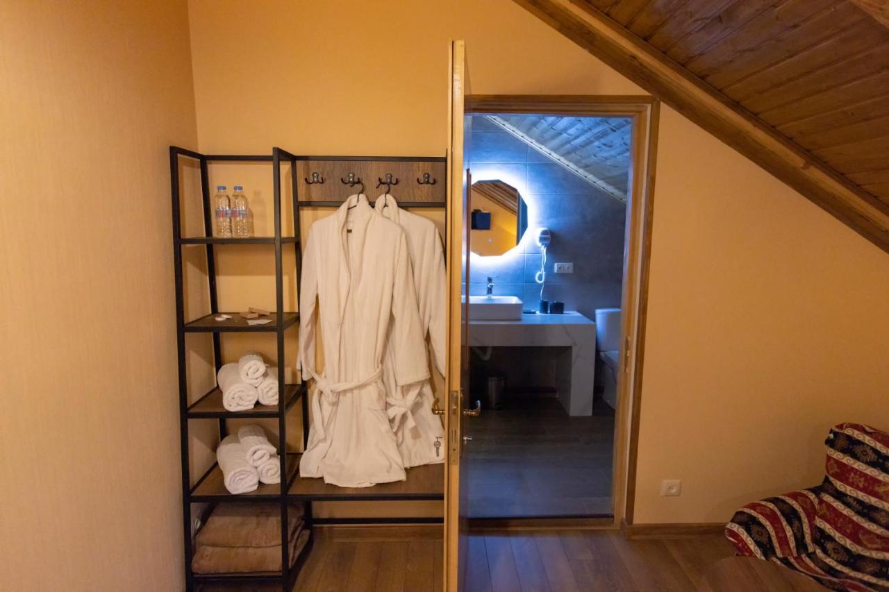 Graf Kazbegi Hotel Eksteriør billede