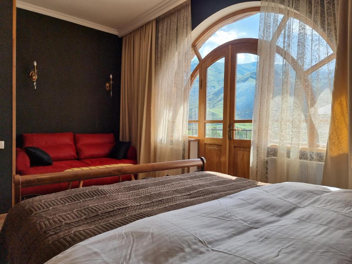 Graf Kazbegi Hotel Eksteriør billede
